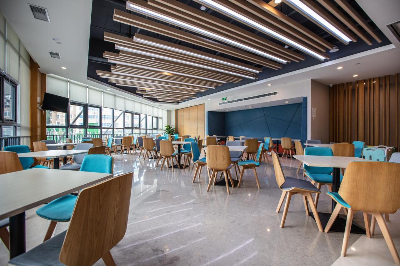 Holiday Inn Express Luoyang Xiyuan Exterior foto
